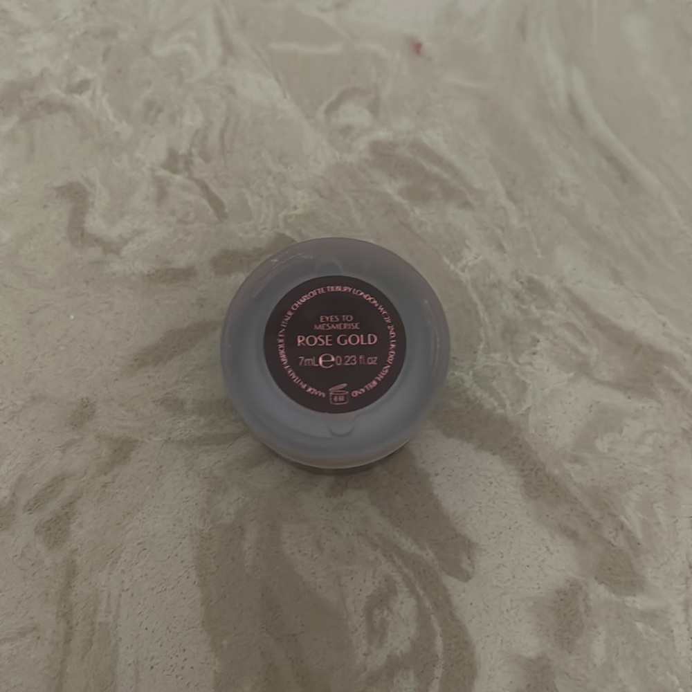 Charlotte Tilbury Rose Gold Eyes to Mesmerize